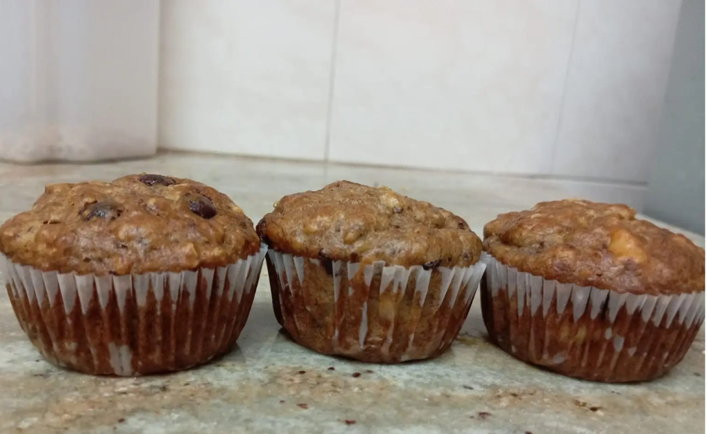 Grab-n-go any fruit healthy breakfast muffins